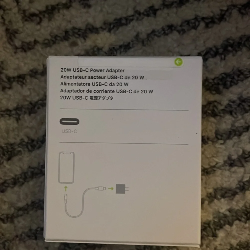 Apple USB-C 20w power adapter